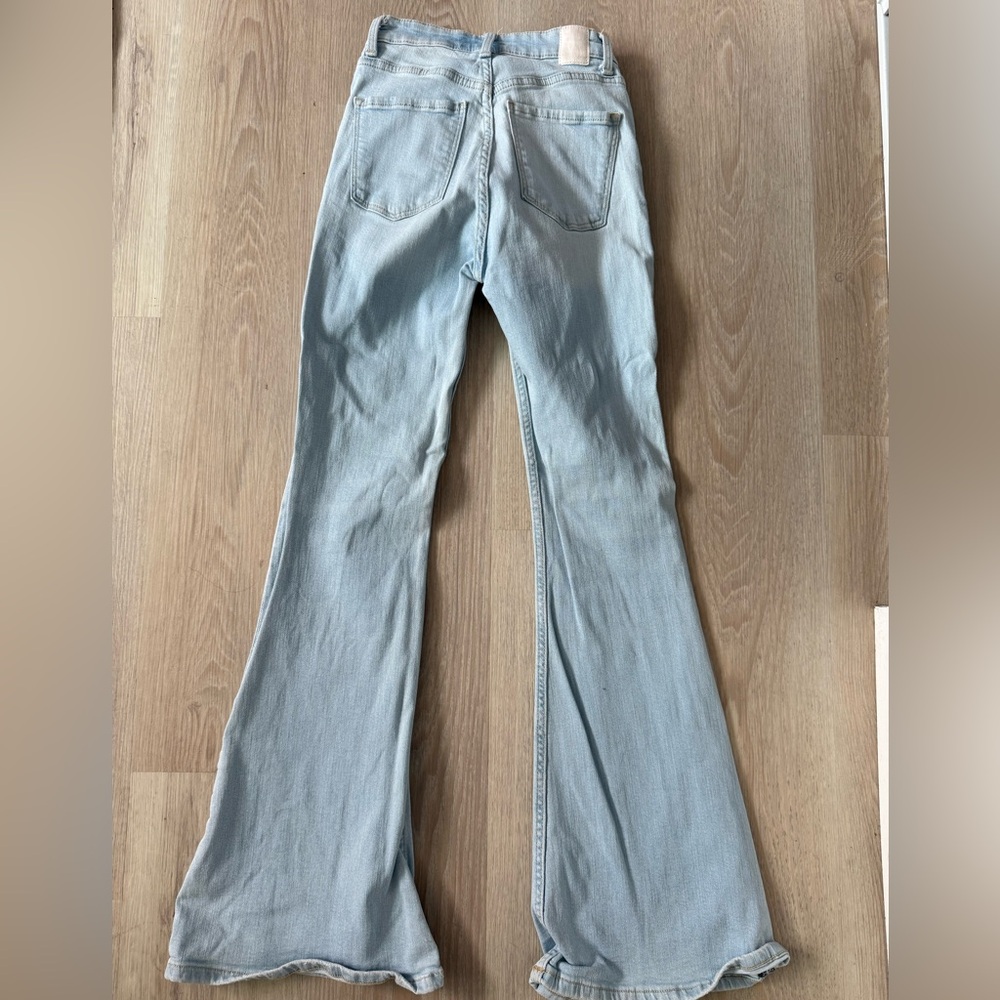 Bershka Light Blue Denim Jeans Size 02 - Picture 5 of 6